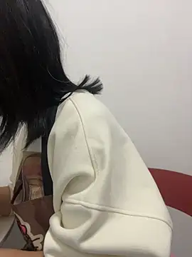 Lipinger - 公园不穿内衣直播30分钟