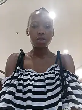 Sweethoneypot25 - Squirt front of an opened door 😍 😋