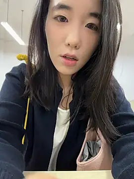 Lucy-cat - 电动乳夹夹阴唇后入超爽