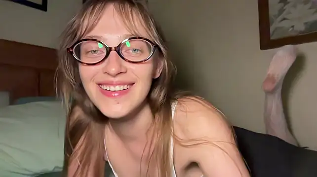 EarlenePedrogo - Pull that sensitive nipples