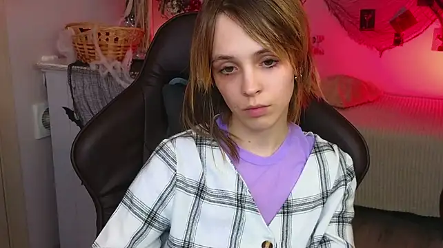 SelenaBless - suck close lollipop