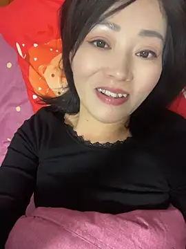 Lipinger - 公园不穿内衣直播30分钟