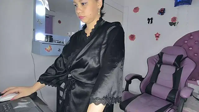 Soffy_rosses - Spanks Ass