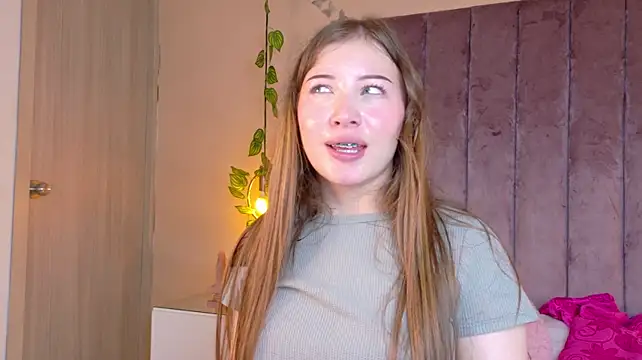 Dahlia_Rousse - ride dildo anal😈😍