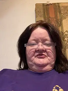Bayou_Woman68 - Show tits