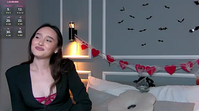 LindaMaxx - Take off your jacket