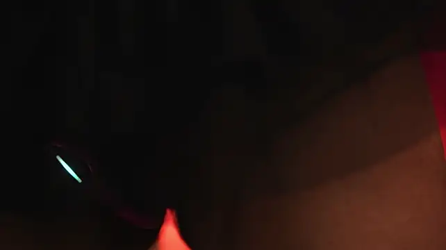 LuxenNoir - Pleasure gets me soaked 💋