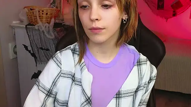 SelenaBless - suck close lollipop
