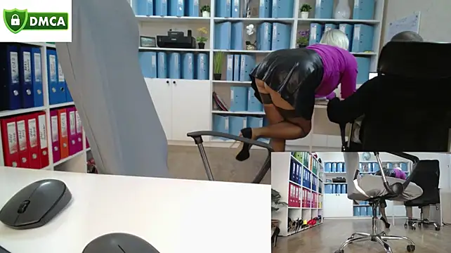 Secret-office - Bring me to orgasm;)