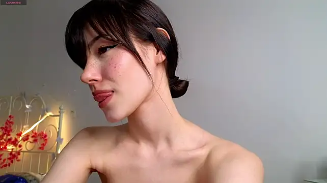 Glamourr - Show my tongue skills