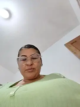 AlexxiaaMat - show feet🦶🦶🦶🦶🦶🦶