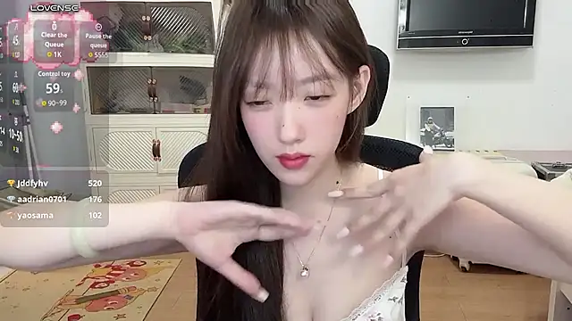 Umi-dd - 黑丝诱惑舔假jj