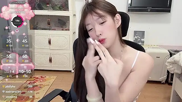 Umi-dd - 黑丝诱惑舔假jj