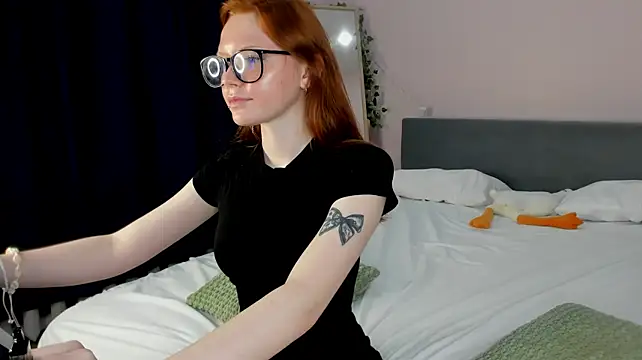 Gabbie_Mooon - buy me new underwear