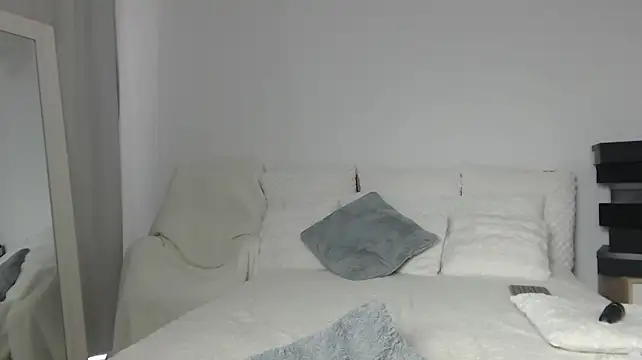 Layla23a - Let me ride you like a naughty girl