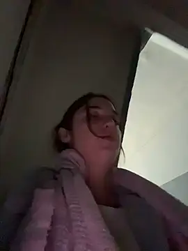 DollyTall - 2 FINGERS DEEP IN PUSSY + FREE TITTIES