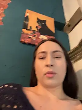 Holly_Play - lick fingers for hard nipples