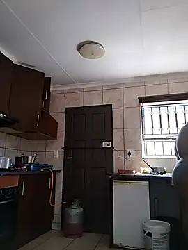 JuicyHoney_01
