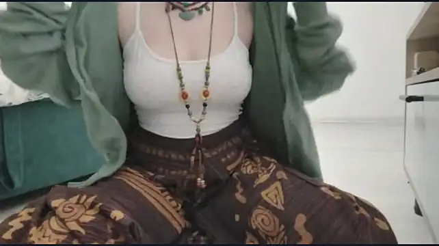 KateVibe_01 - Sensual lick and bite my lips