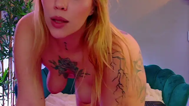 DashaPoshh - sloppy blowjob