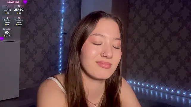 SweetEmber_ - Pull my top off & massage my breast