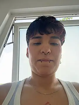 Emma_cute7 - I squeeze my nipples