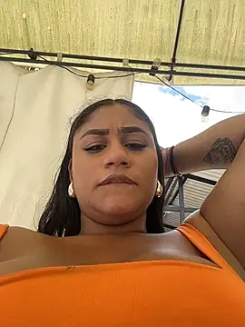 NayTorres - REMOVE PANTIES AND MASTURBATE IN PUBLIC