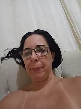 Regina475 - Sitting with her pussy on the dildo