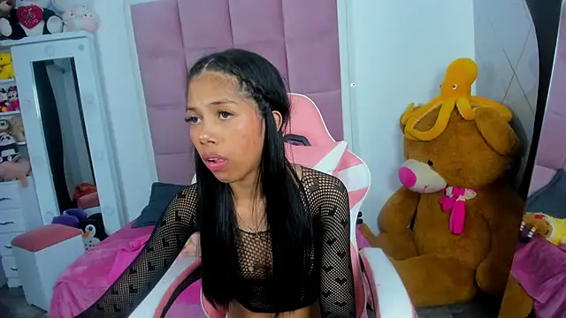 MelanieRousse - Help me mount the torso using my ass.