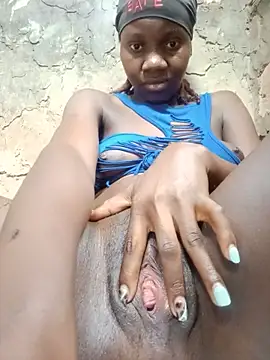 Black_juicy24 - Fringering pussy for daddy