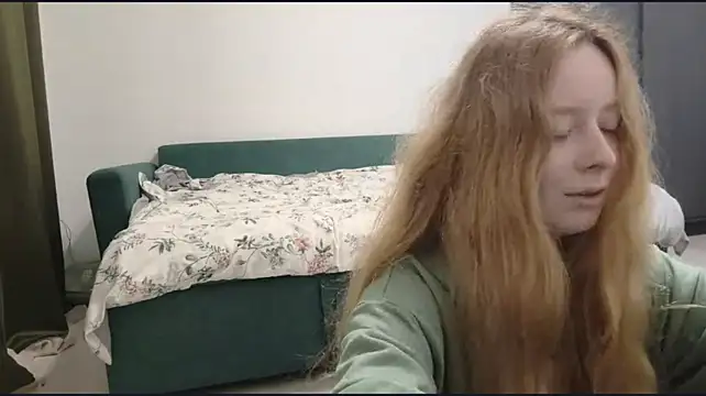 KateVibe_01 - Make my boobs bounce