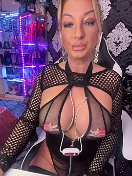 Luiza_Hammer - HAPPY😛🥳 play pussy +5min cont