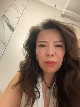 Anna_kk - 对着 落地窗 自慰高潮
