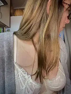 MommmyYummy - Make mommy creamy cum❤️