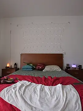 Hotbrunettemass - Molas nos mamilos 💜 + Plug no cu 🍑