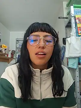 Cute_hollywood_0 - blowjob with saliva