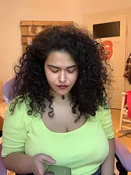Curvydesifromgermany - Oil on tits