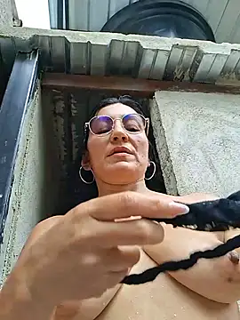 Maturexxxnaughty - A stranger grabs my tits on the street.