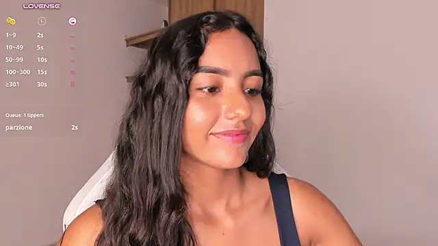 Sophie_smilee_ - play with my pussy