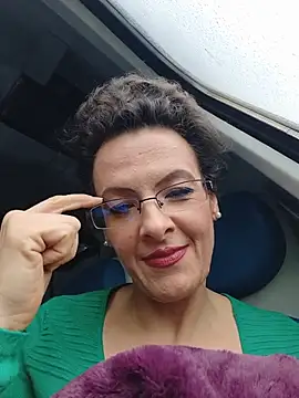RebeccaNoble - Vibe my pussy hard🥵🥵 in train5 minCtrl
