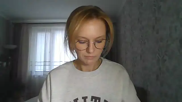AdelleLovee_