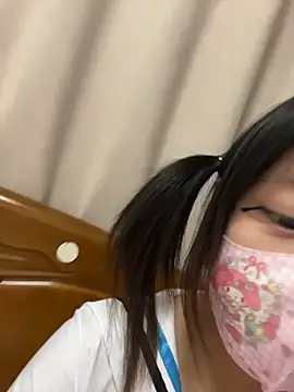 Yuemmy_6152 - 脱上衣五分钟