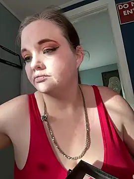 Highimmaryjane - help spoil a college student!!