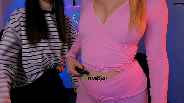 Bella_dorn - Play Tits(Emma)