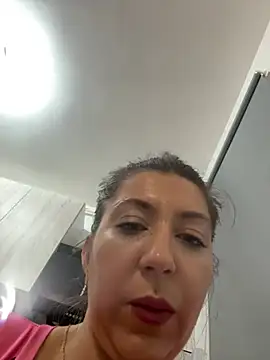 DaliaMiss - flash boobs