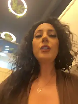 BeckyShineX - Watch Me Work My Magic 🔥