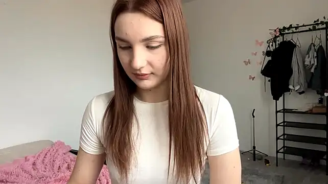 JuleCawood - Take off my skirt and spank my ass