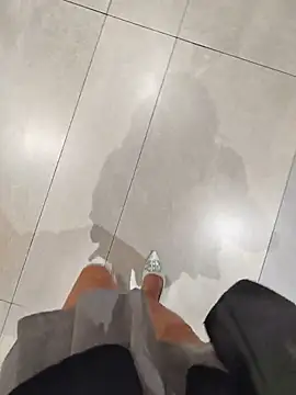 Ori-Lynk - Make me cum and squirt next to man😈