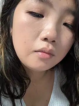 Miaomiao79882 - 倒立一分钟