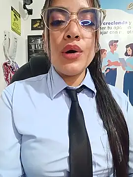 MAYE__13 - PLUG IN THE ANUS 🥵🍑